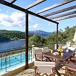 Alex - Luxury With Private Pool, Seaviews, Closeby Villa