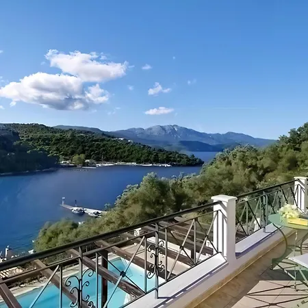 Villa Alex Meganisi - Luxury With Private Pool, Seaviews, Closeby *