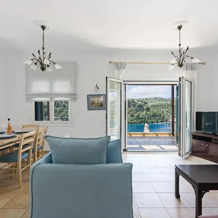 Alex Meganisi - Luxury With Private Pool, Seaviews, Closeby Villa