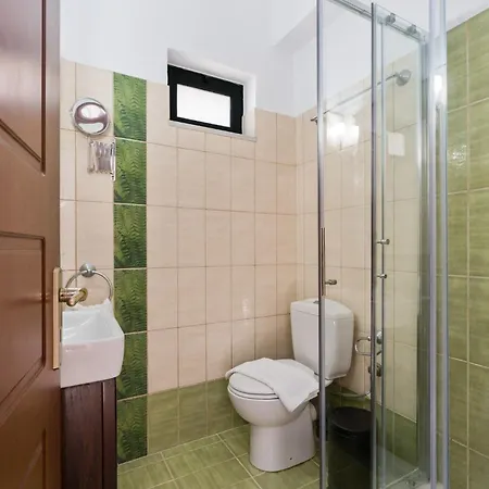Villa Alex Meganisi - Luxury With Private Pool, Seaviews, Closeby