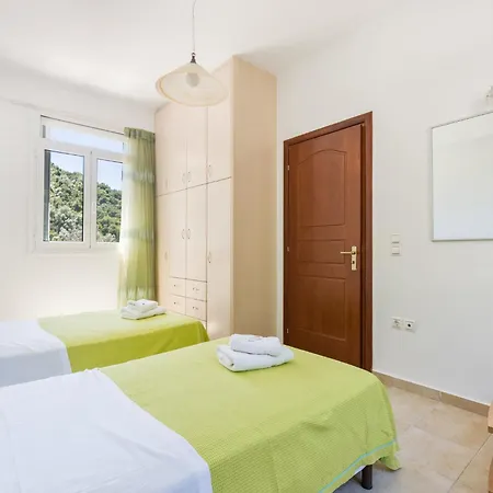 Alex Meganisi - Luxury With Private Pool, Seaviews, Closeby Villa