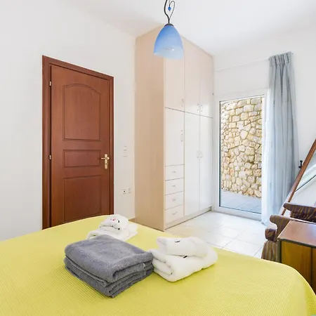 Villa Alex Meganisi - Luxury With Private Pool, Seaviews, Closeby