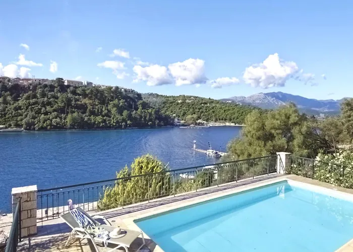 Alex - Luxury With Private Pool, Seaviews, Closeby * Meganisi