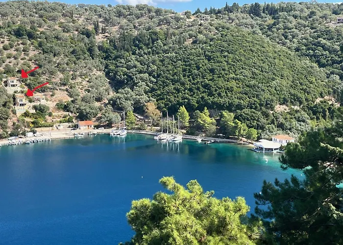 Alex - Luxury With Private Pool, Seaviews, Closeby Meganisi